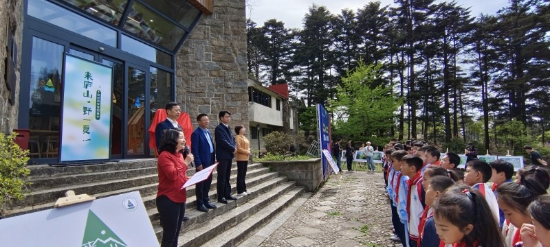 “红艳艳花开”庐山植物园第八届杜鹃花节正式启动